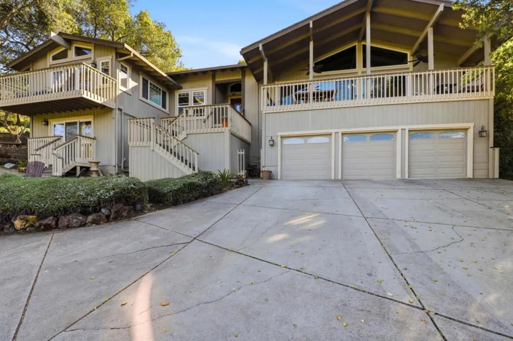 17285 Copper Hill Drive Morgan Hill, CA 95037