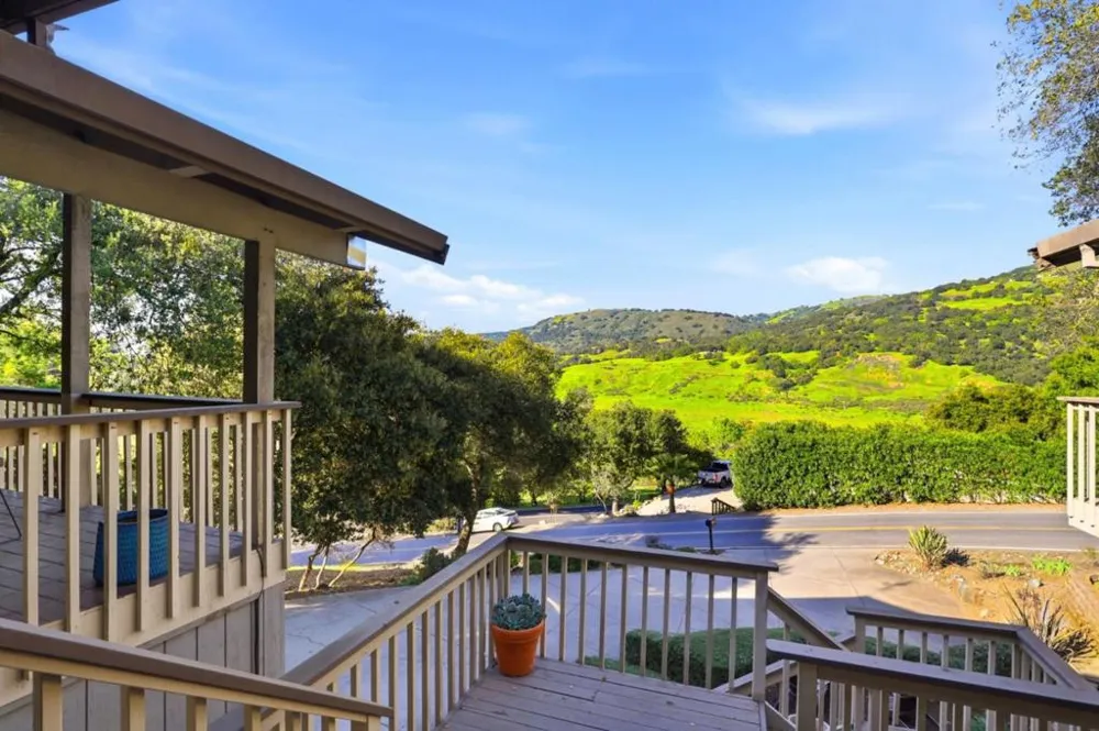 17285 Copper Hill Drive Morgan Hill, CA 95037