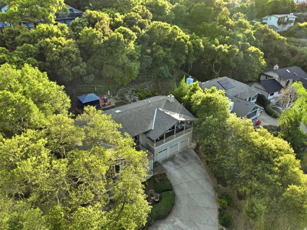 17285 Copper Hill Drive Morgan Hill, CA 95037
