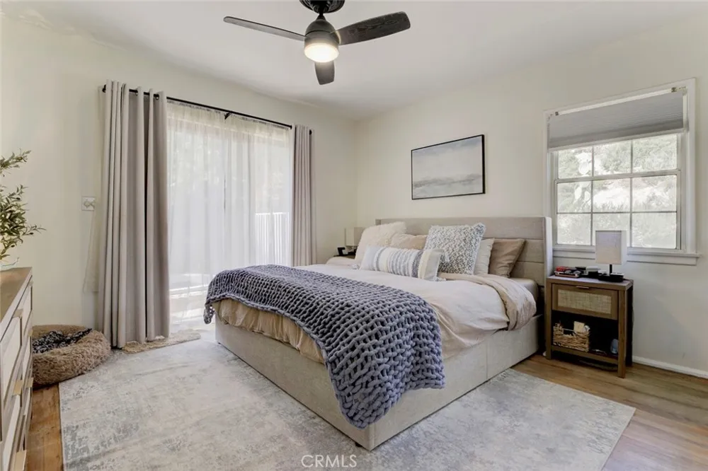 10557 Mahoney Sunland, CA 91040