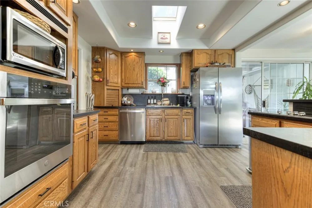 10557 Mahoney Sunland, CA 91040
