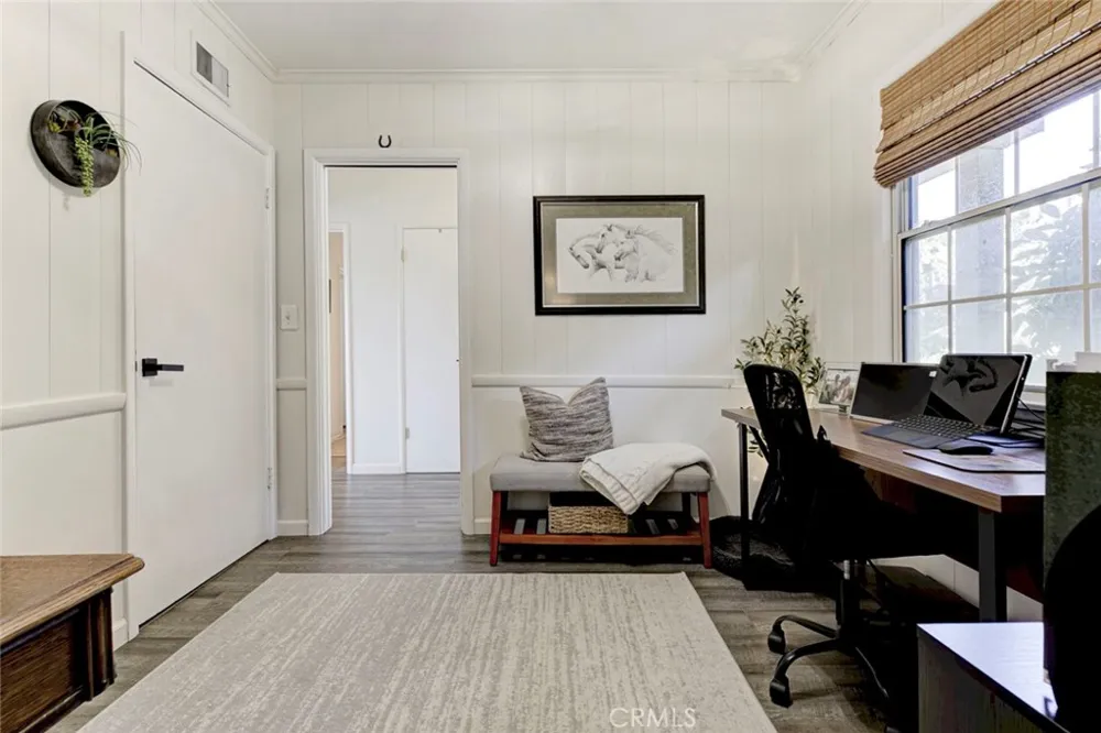 10557 Mahoney Sunland, CA 91040