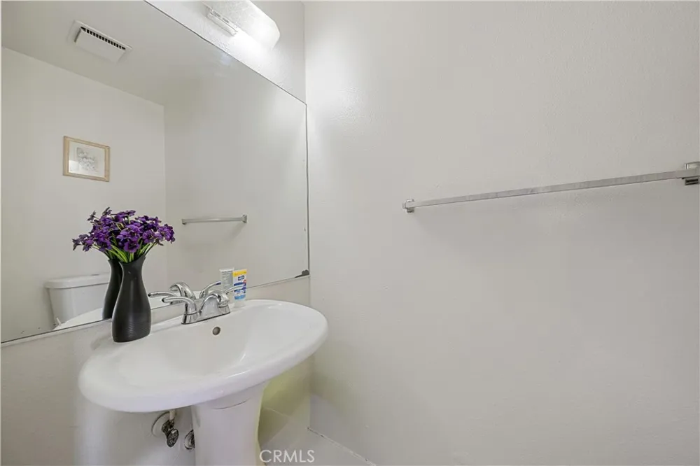 9471 Cortada El Monte, CA 91733