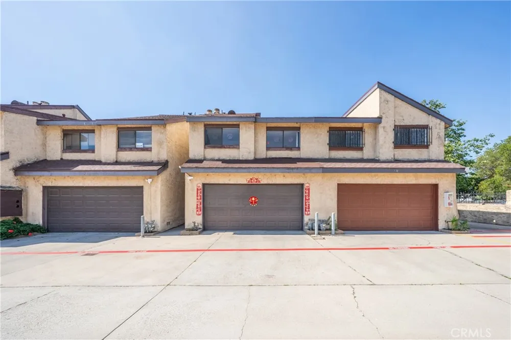 9471 Cortada El Monte, CA 91733