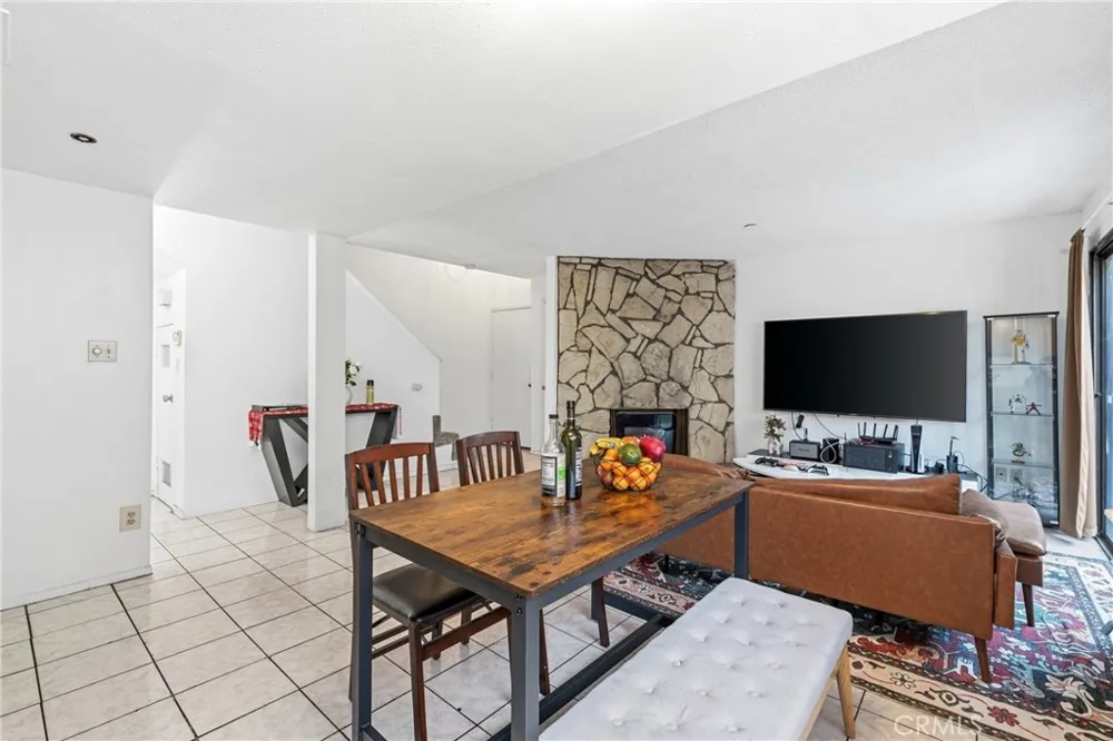 9471 Cortada El Monte, CA 91733