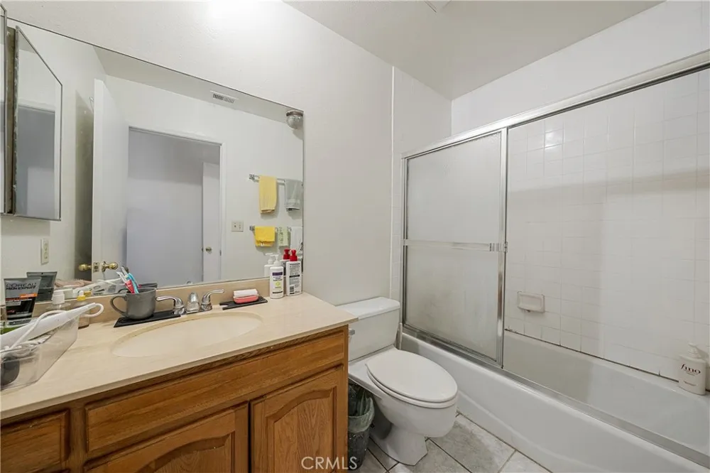 9471 Cortada El Monte, CA 91733