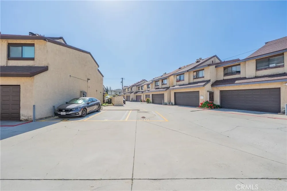 9471 Cortada El Monte, CA 91733