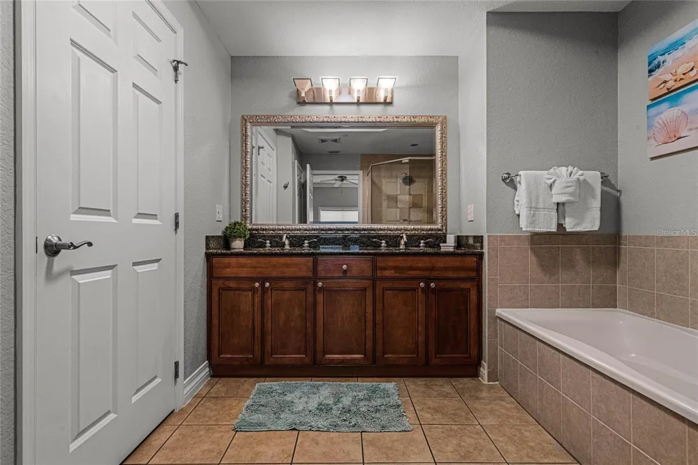 1102 SUNSET VIEW CIRCLE #204 Reunion, FL 34747