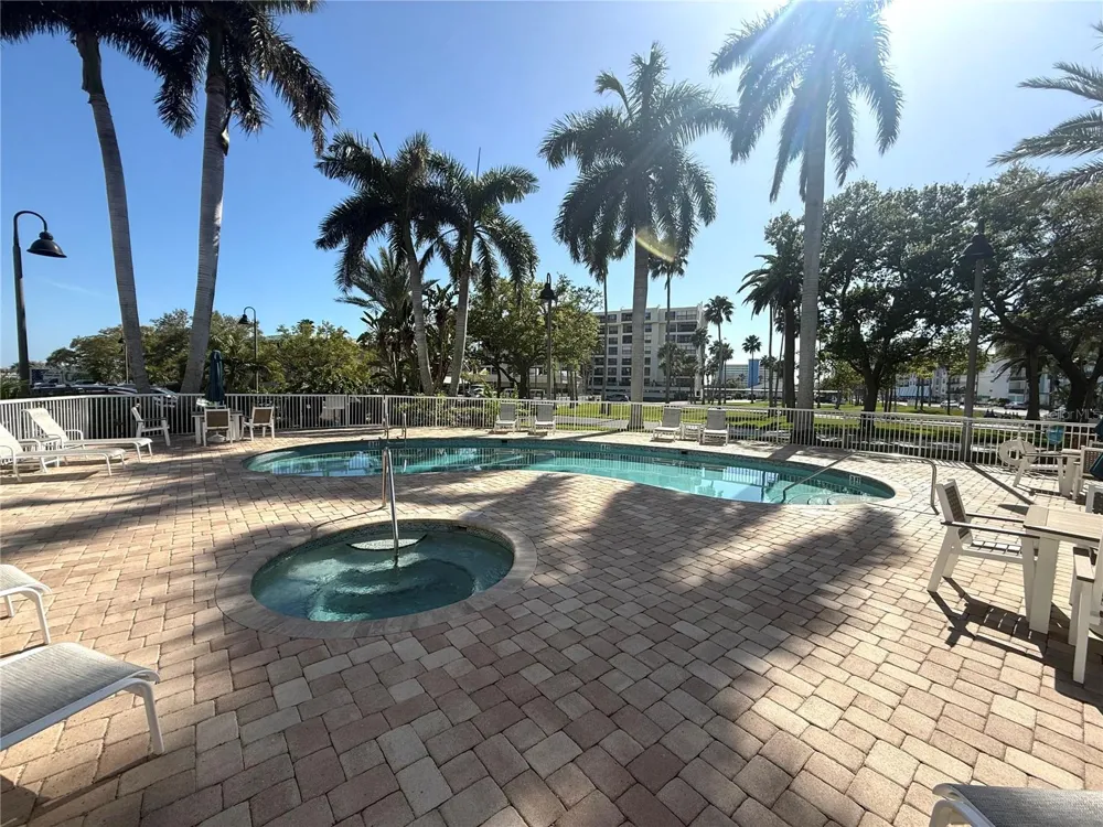 423 150TH AVENUE #1405 Madeira Beach, FL 33708