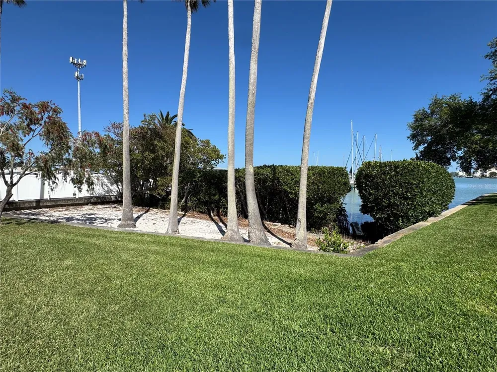 423 150TH AVENUE #1405 Madeira Beach, FL 33708