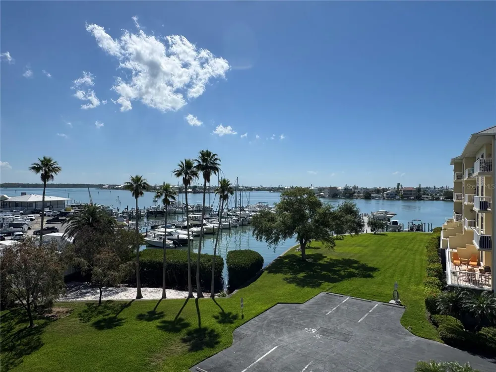 423 150TH AVENUE #1405 Madeira Beach, FL 33708