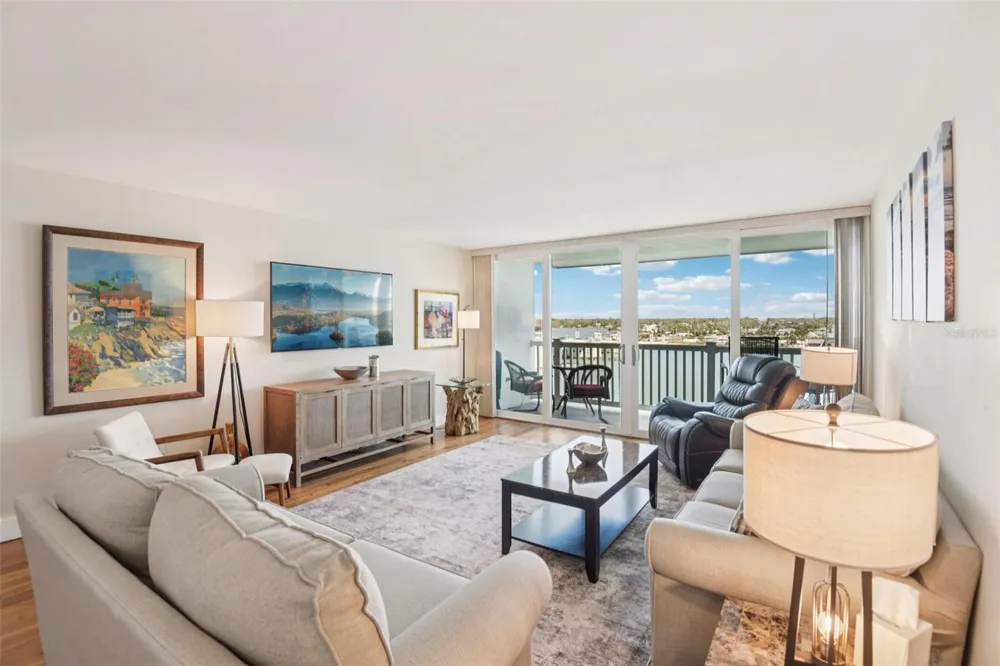 500 TREASURE ISLAND CAUSEWAY #711 Treasure Island, FL 33706