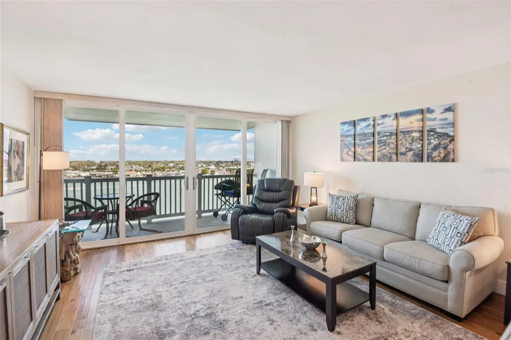 500 TREASURE ISLAND CAUSEWAY #711 Treasure Island, FL 33706