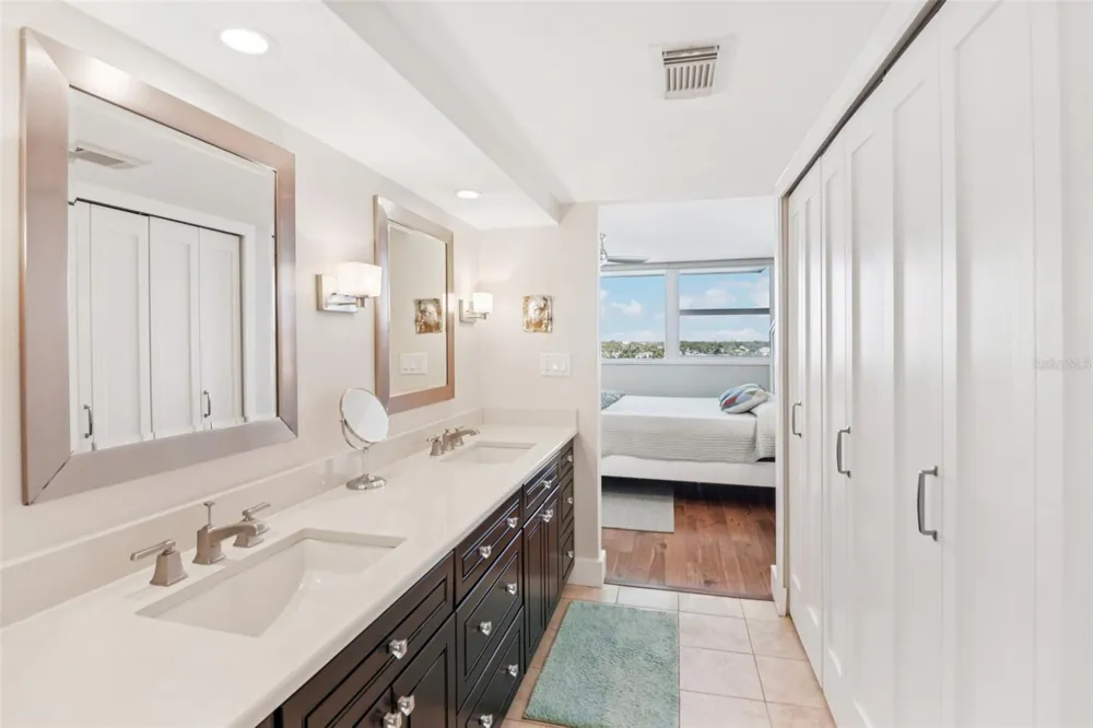 500 TREASURE ISLAND CAUSEWAY #711 Treasure Island, FL 33706