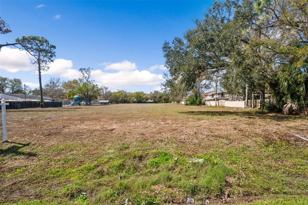 9530 STARKEY ROAD Seminole, FL 33777