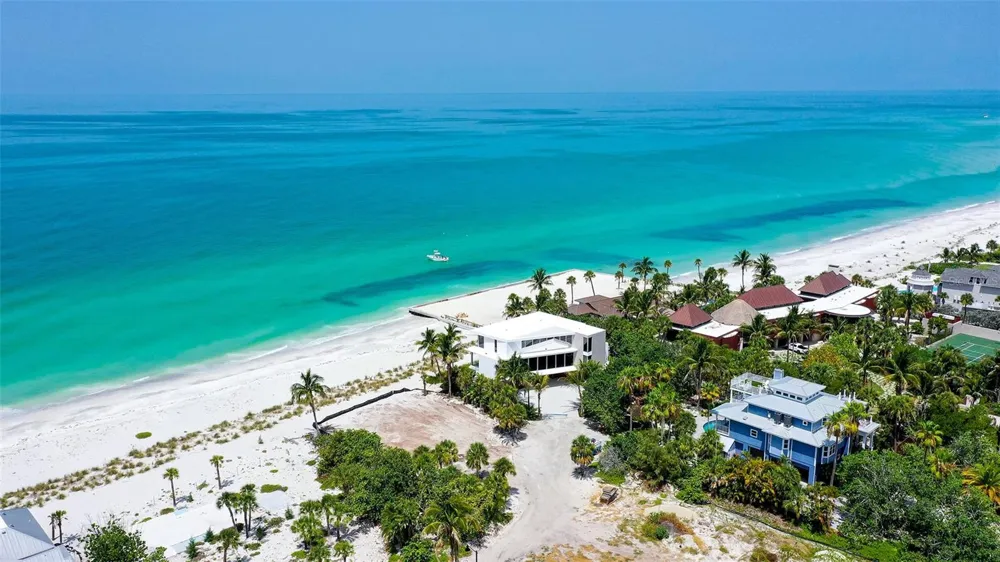 6601 GULFSIDE ROAD Longboat Key, FL 34228