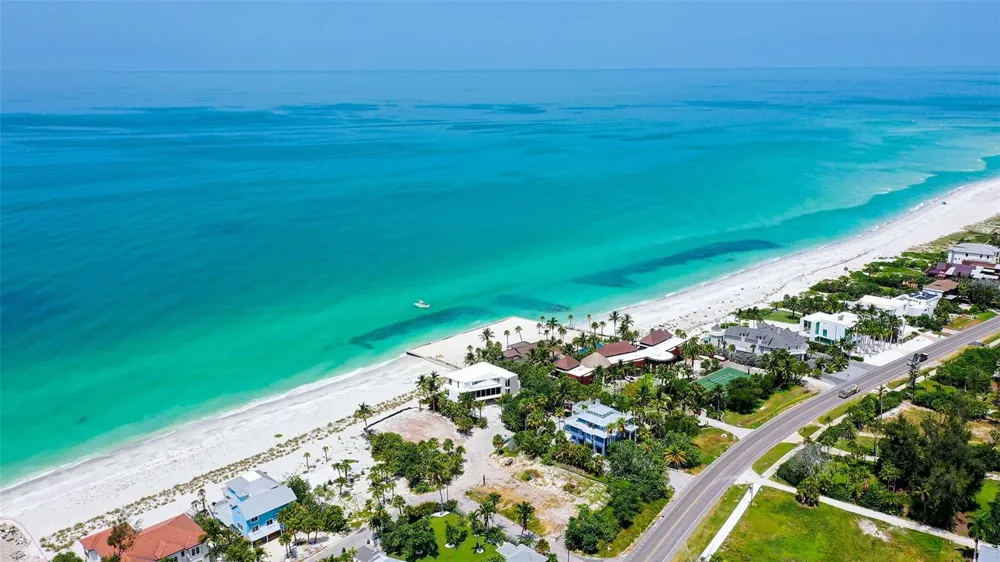6601 GULFSIDE ROAD Longboat Key, FL 34228