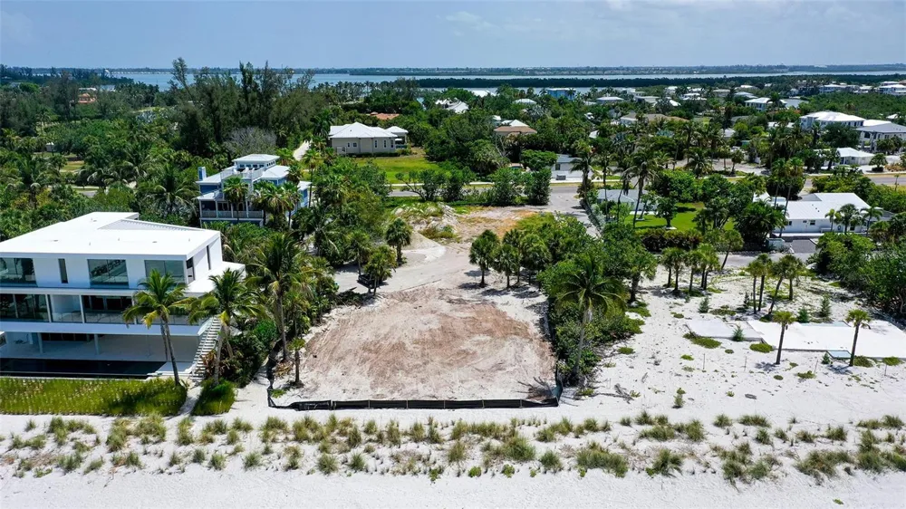 6601 GULFSIDE ROAD Longboat Key, FL 34228