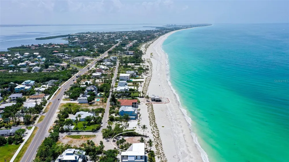 6601 GULFSIDE ROAD Longboat Key, FL 34228