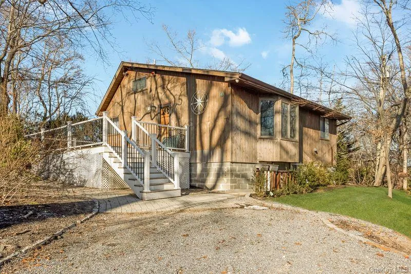 356 Oakleigh Avenue #17 Baiting Hollow, NY 11933