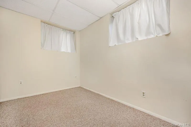 356 Oakleigh Avenue #17 Baiting Hollow, NY 11933