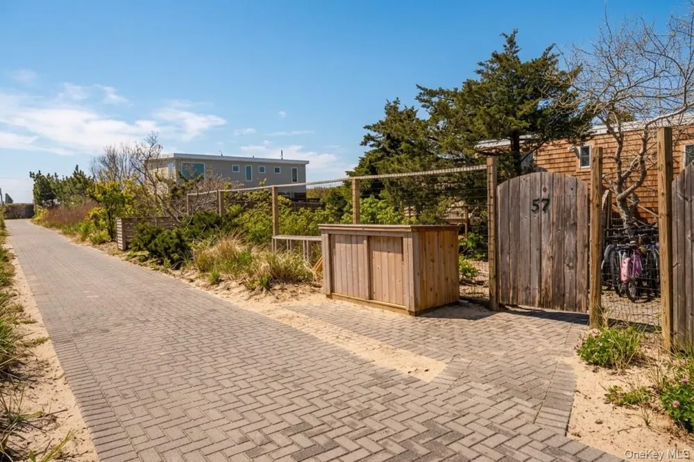 57 Juniper Avenue Seaview, NY 11770