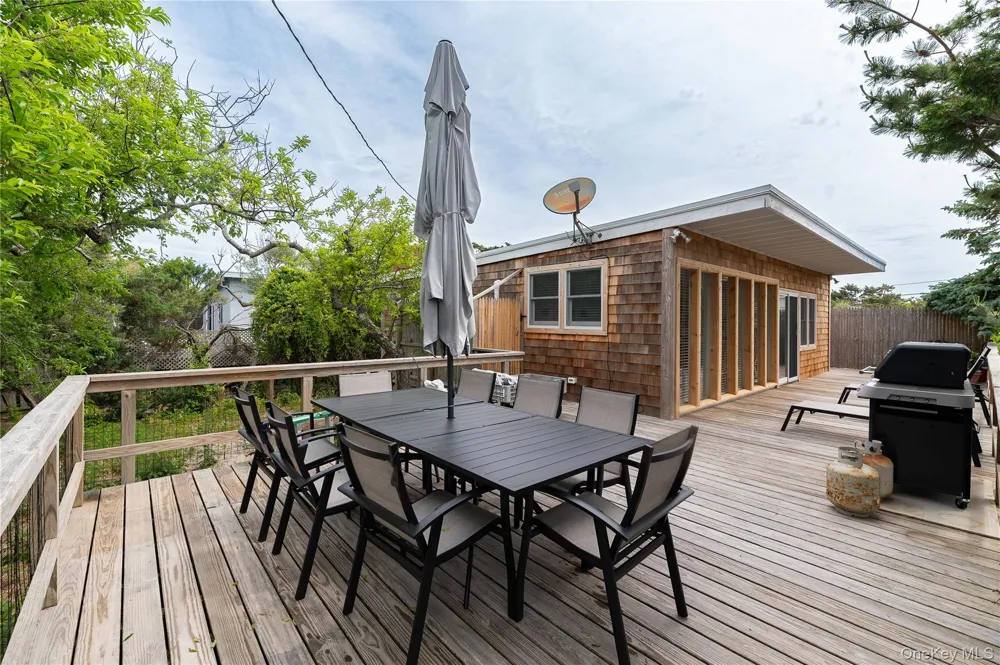 57 Juniper Avenue Seaview, NY 11770