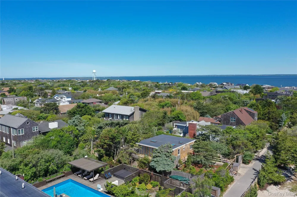 57 Juniper Avenue Seaview, NY 11770