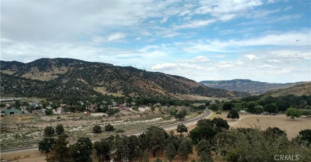 3408 Iowa Frazier Park, CA 93225