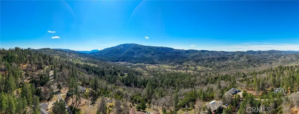 9183 Fox Cobb, CA 95426