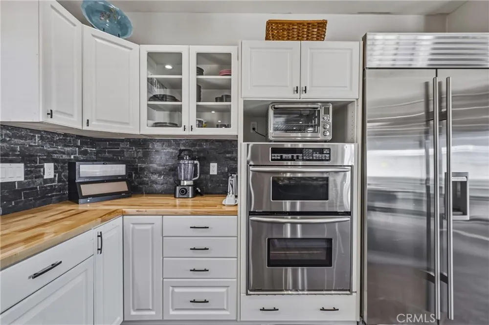 9183 Fox Cobb, CA 95426