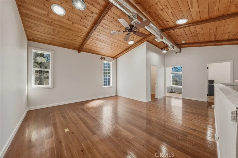 9183 Fox Cobb, CA 95426
