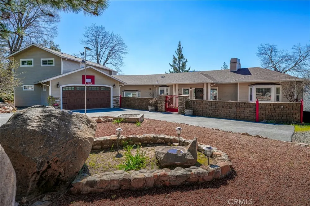 9183 Fox Cobb, CA 95426