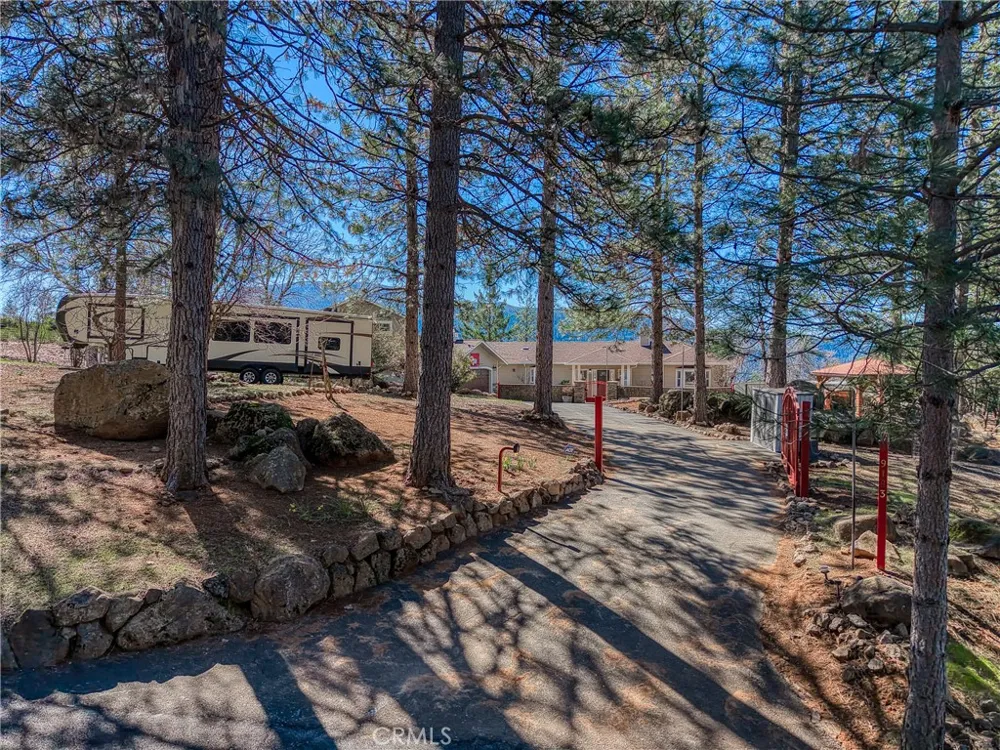 9183 Fox Cobb, CA 95426
