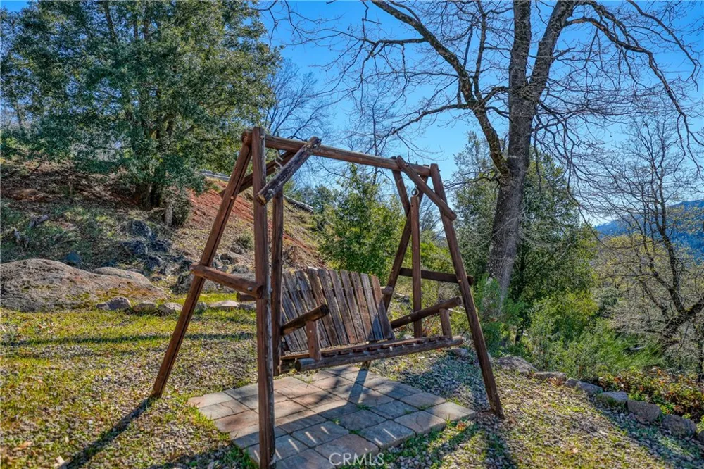 9183 Fox Cobb, CA 95426