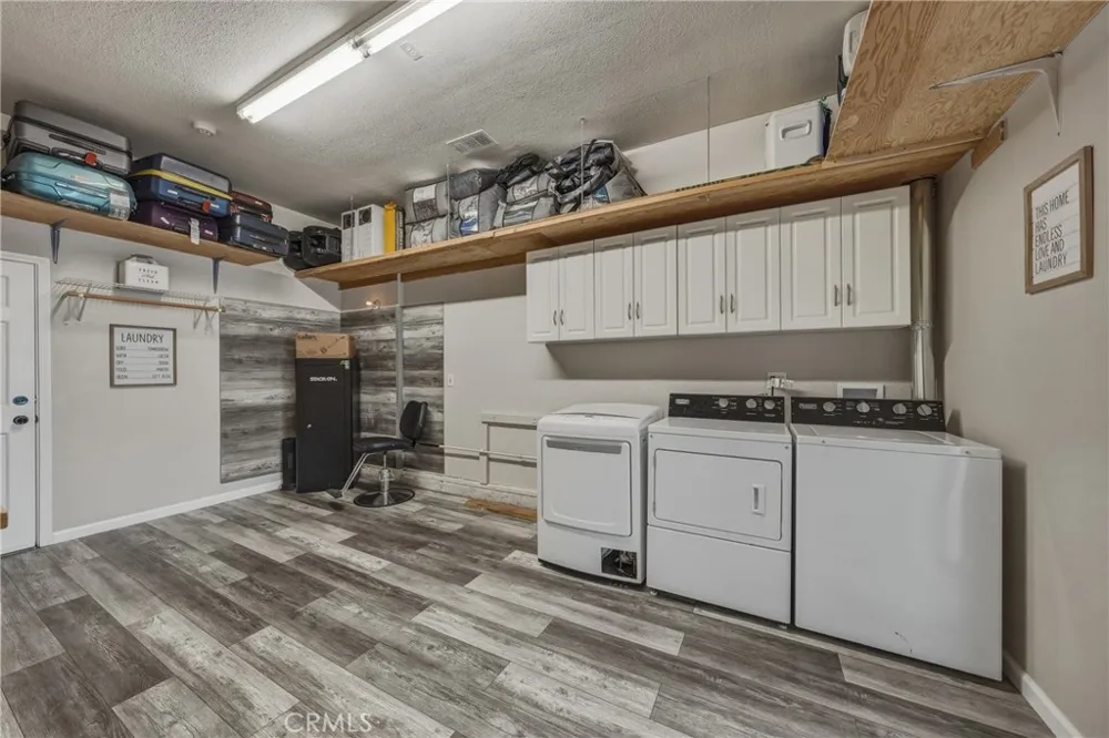 9183 Fox Cobb, CA 95426