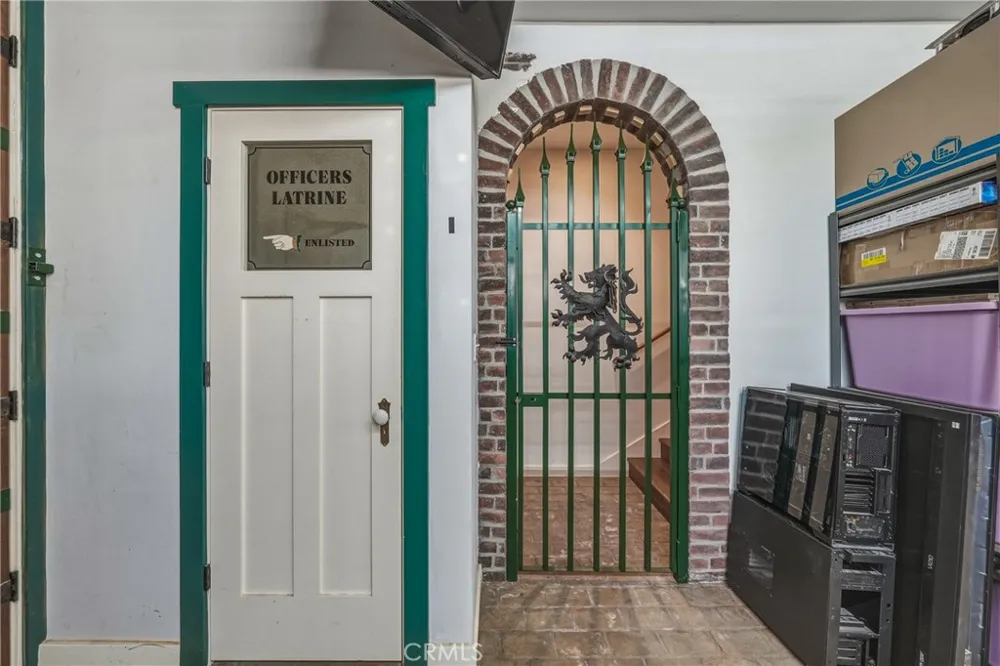 9183 Fox Cobb, CA 95426