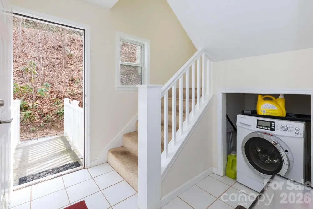 14 Lila Lane Clyde, NC 28721