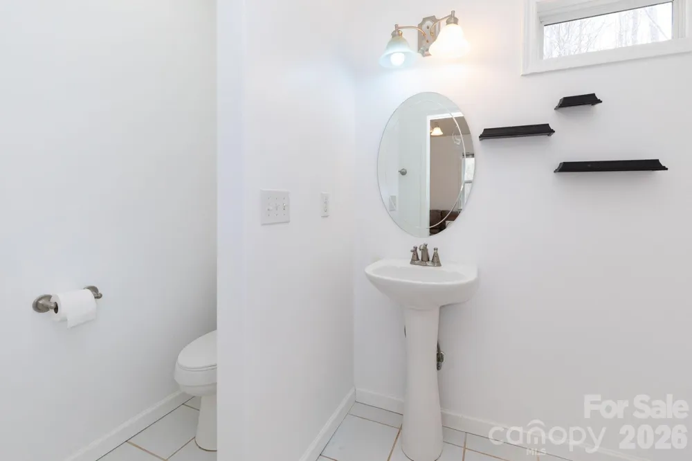 14 Lila Lane Clyde, NC 28721