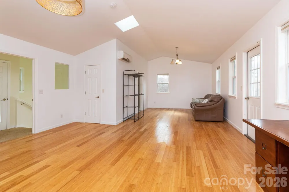 14 Lila Lane Clyde, NC 28721