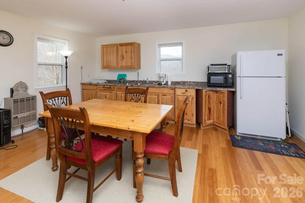 14 Lila Lane Clyde, NC 28721
