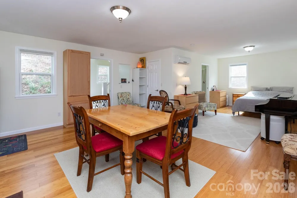 14 Lila Lane Clyde, NC 28721