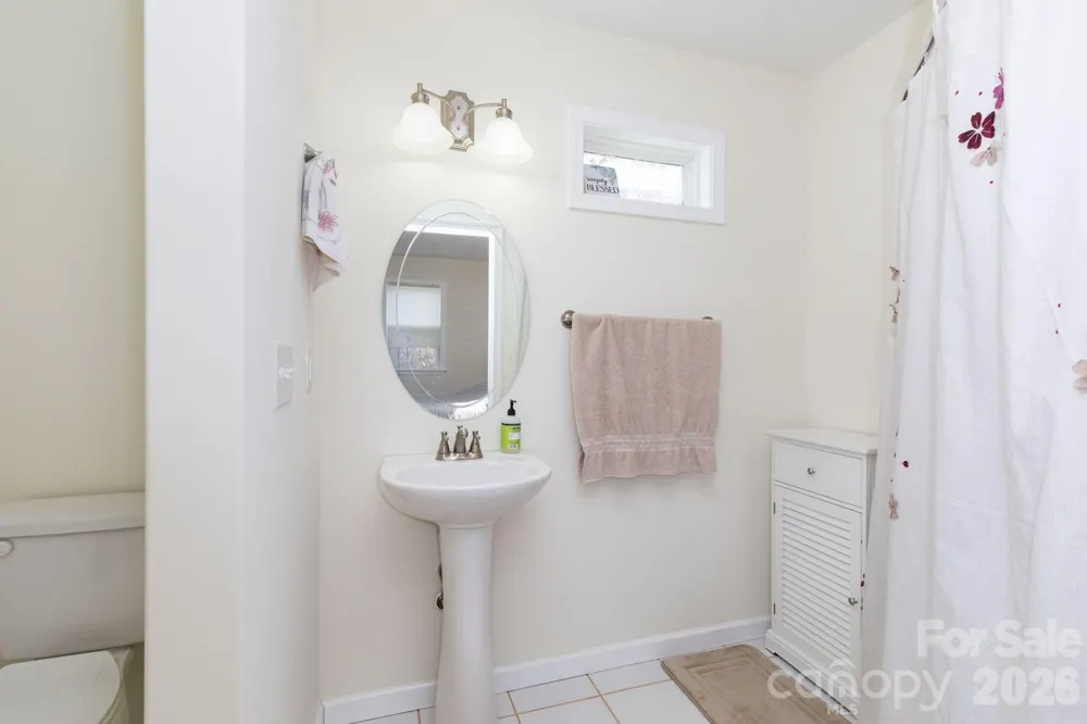 14 Lila Lane Clyde, NC 28721