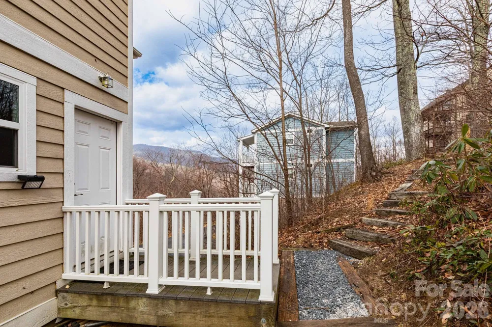 14 Lila Lane Clyde, NC 28721