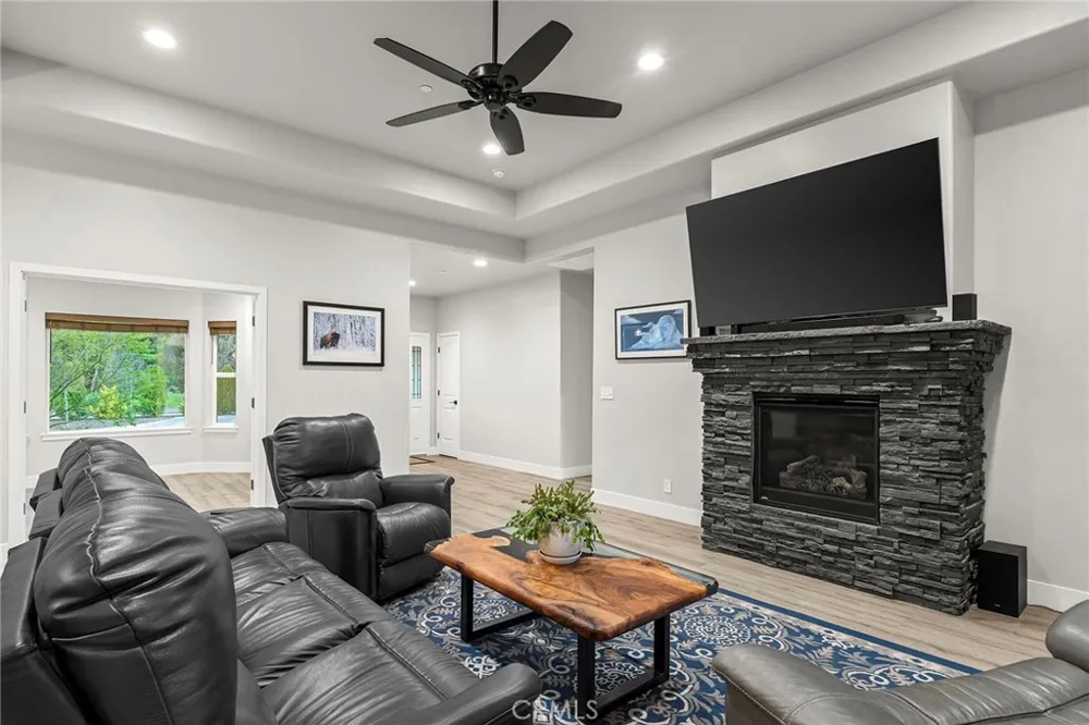 1345 W Lindo Chico, CA 95926