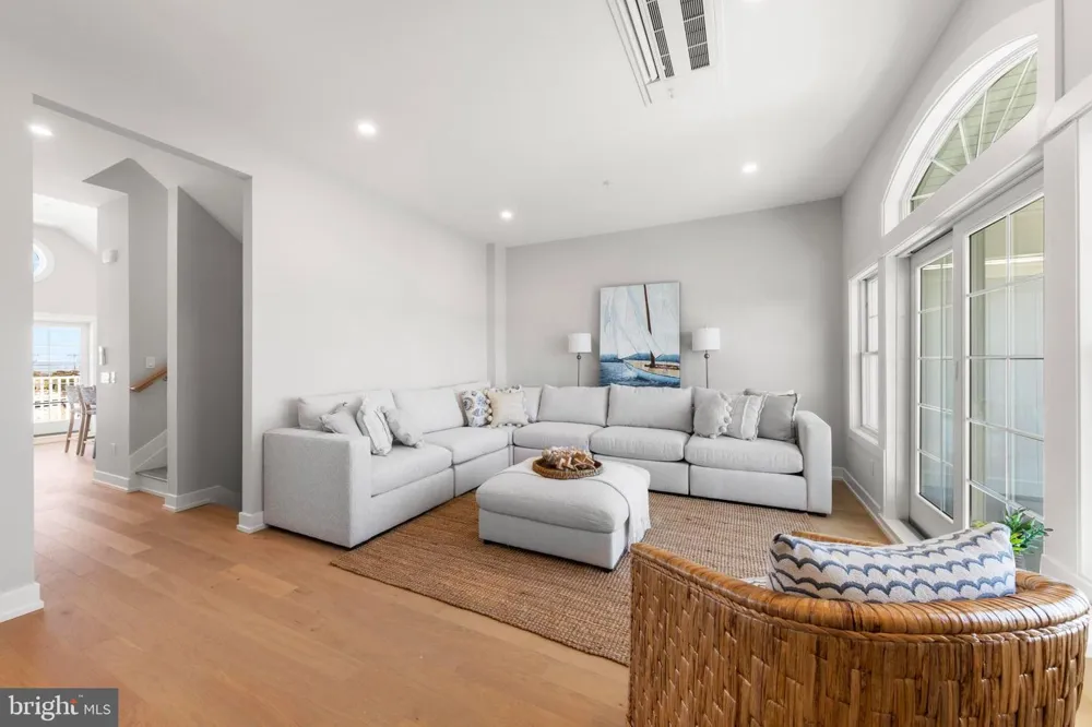415 BAY AVENUE #4 Beach Haven, NJ 08008