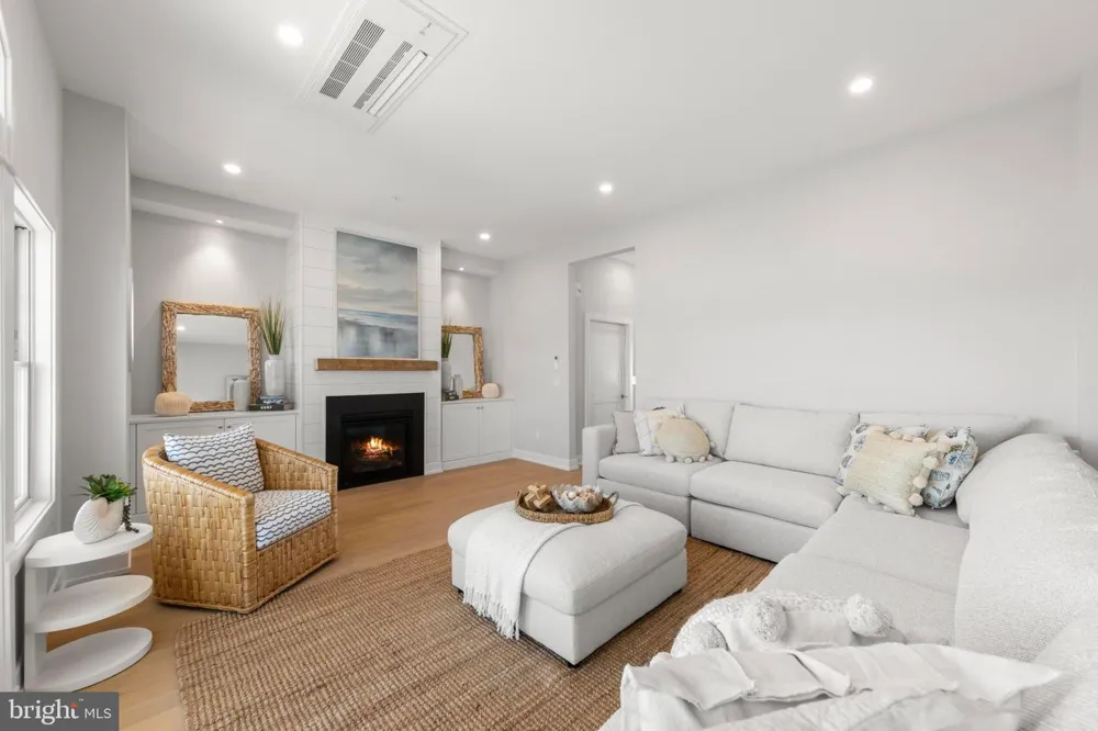 415 BAY AVENUE #4 Beach Haven, NJ 08008