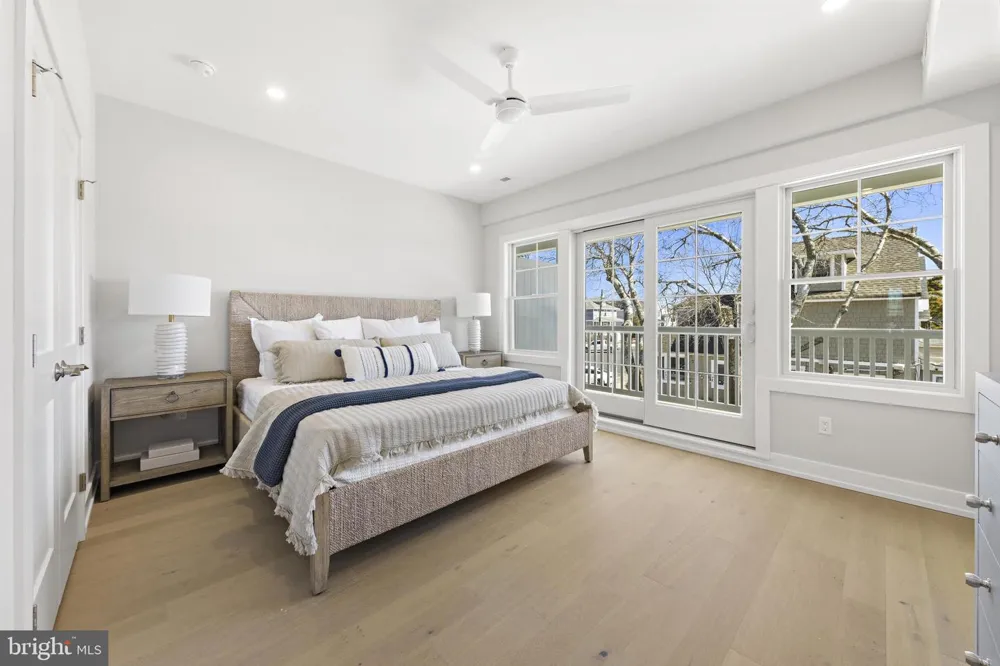415 BAY AVENUE #4 Beach Haven, NJ 08008