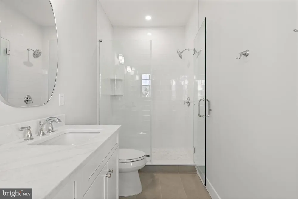 415 BAY AVENUE #4 Beach Haven, NJ 08008