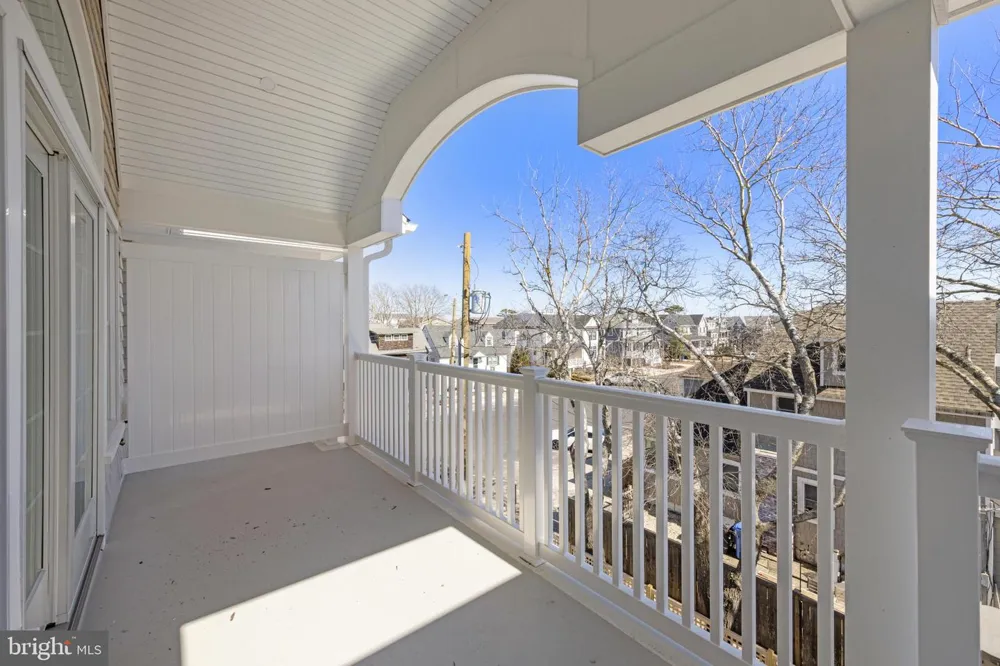 415 BAY AVENUE #4 Beach Haven, NJ 08008
